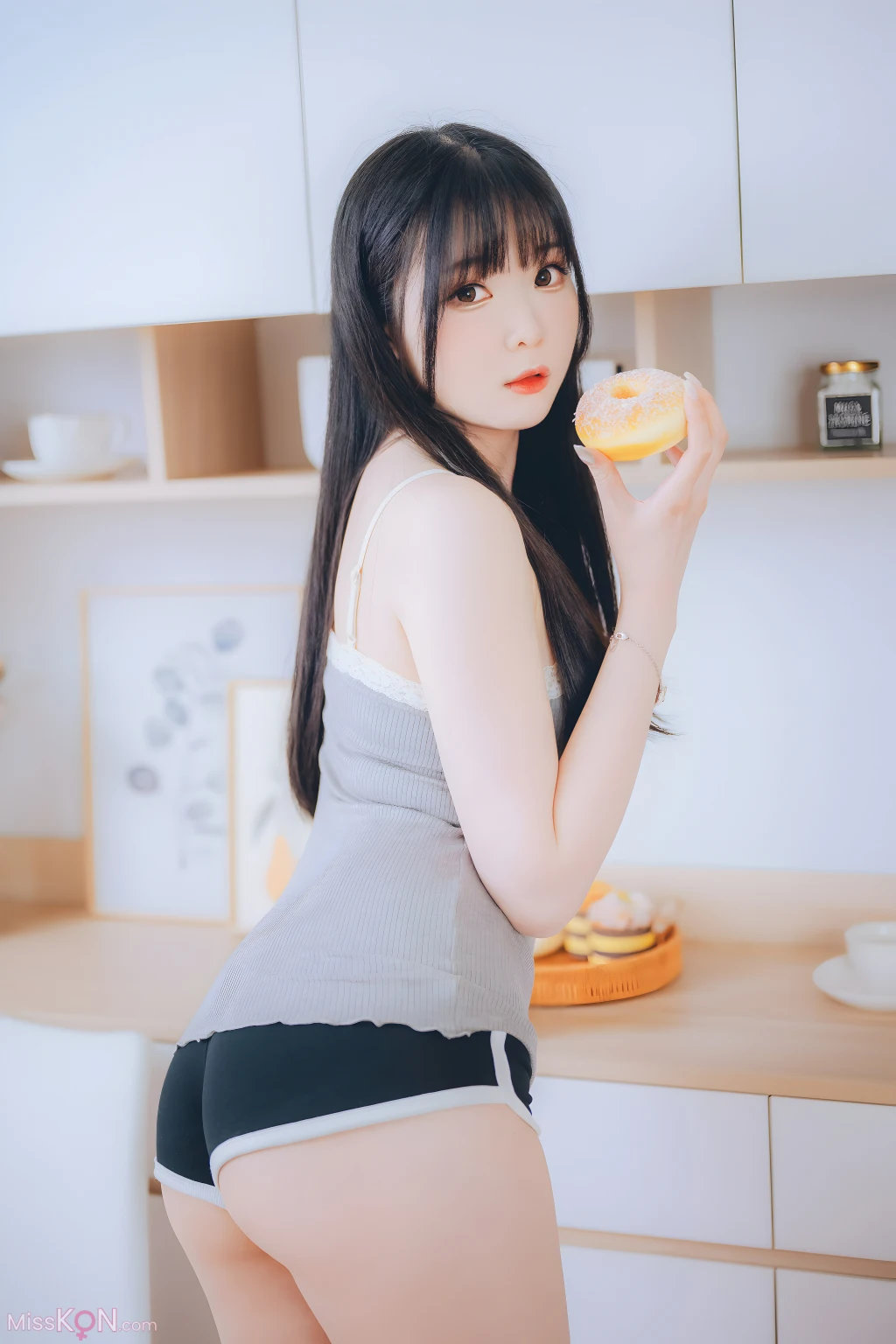 Coser@霜月shimo:「DL版写真集」週末彼女 (101 photos)