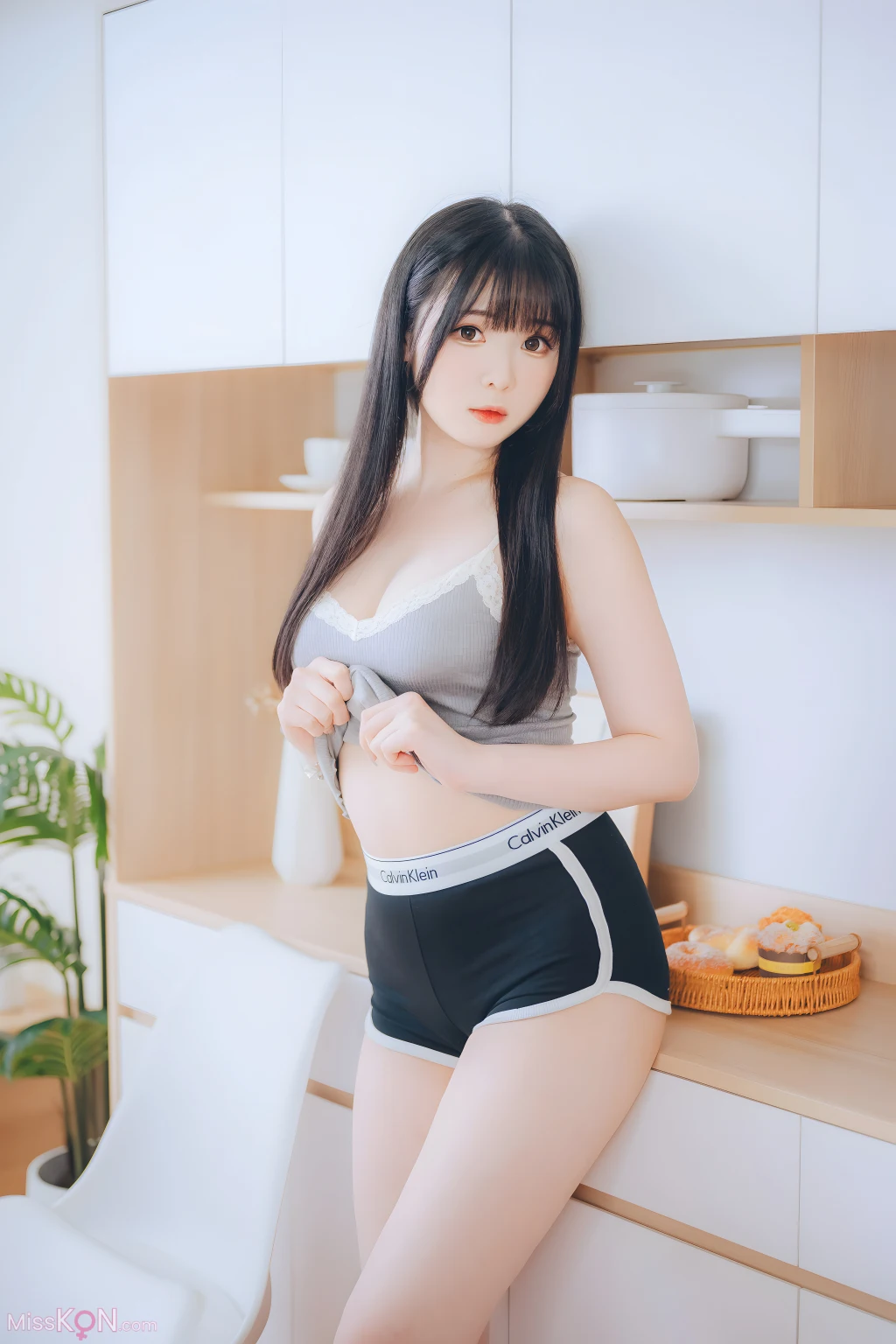 Coser@霜月shimo:「DL版写真集」週末彼女 (101 photos)