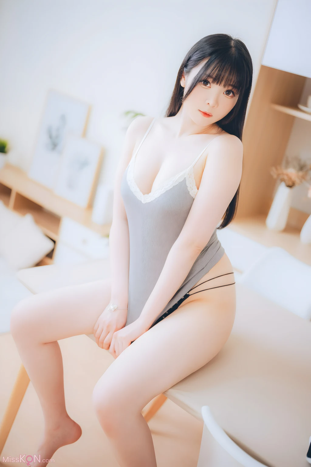 Coser@霜月shimo:「DL版写真集」週末彼女 (101 photos)