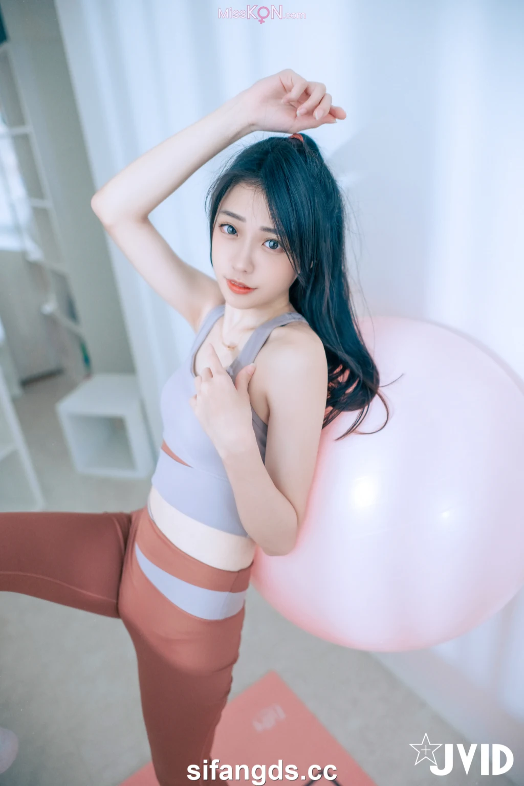 [JVID] 妍妍 Angel:【禁忌瑜珈課程】 瑜珈教練的秘密 裸體私人課程 (224 photos )