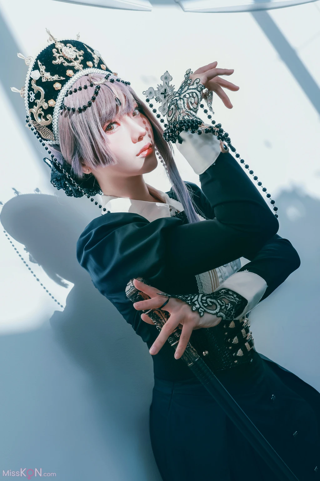 Coser@Ely_eee (ElyEE子): Exorcist Witch 驅魔魔女 (33 photos + 2 videos)