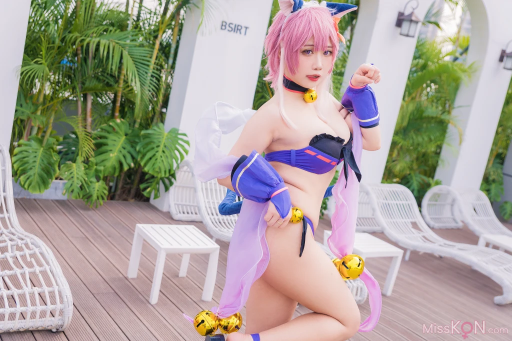 Coser@贞子蜜桃: 九月舰长 宮坂珠希泳装 (30 photos)