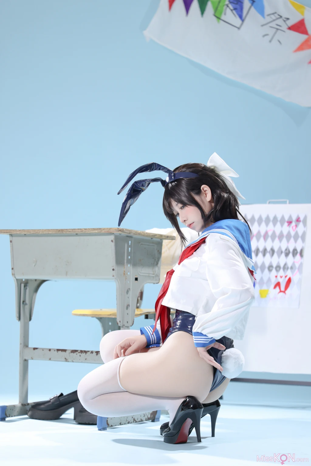 Coser@G44不会受伤: 水手服兔女郎咖啡厅 (27 photos)