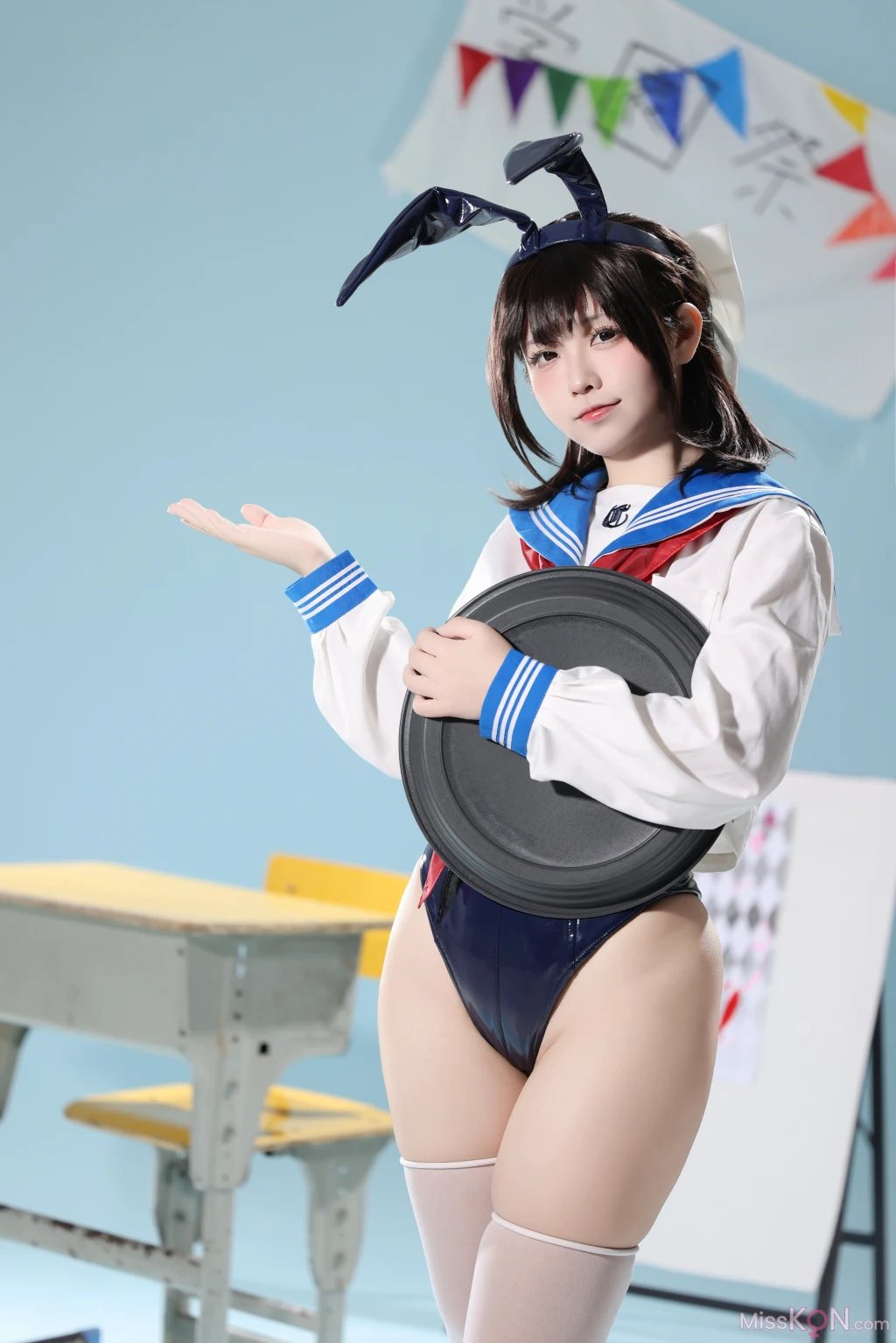 Coser@G44不会受伤: 水手服兔女郎咖啡厅 (27 photos)
