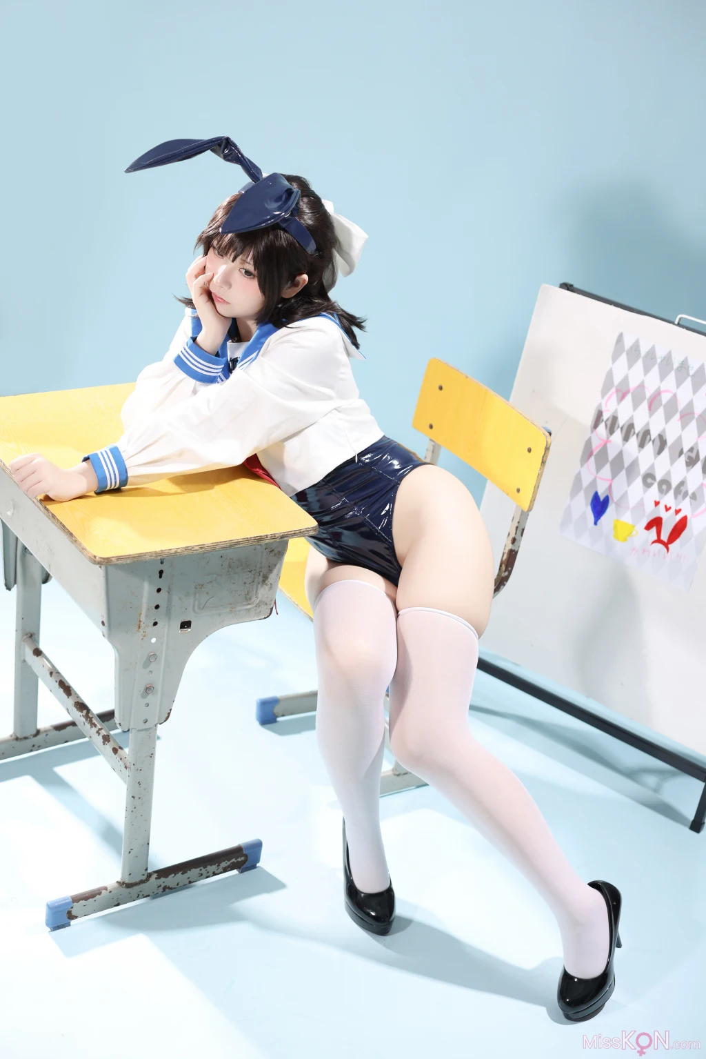 Coser@G44不会受伤: 水手服兔女郎咖啡厅 (27 photos)