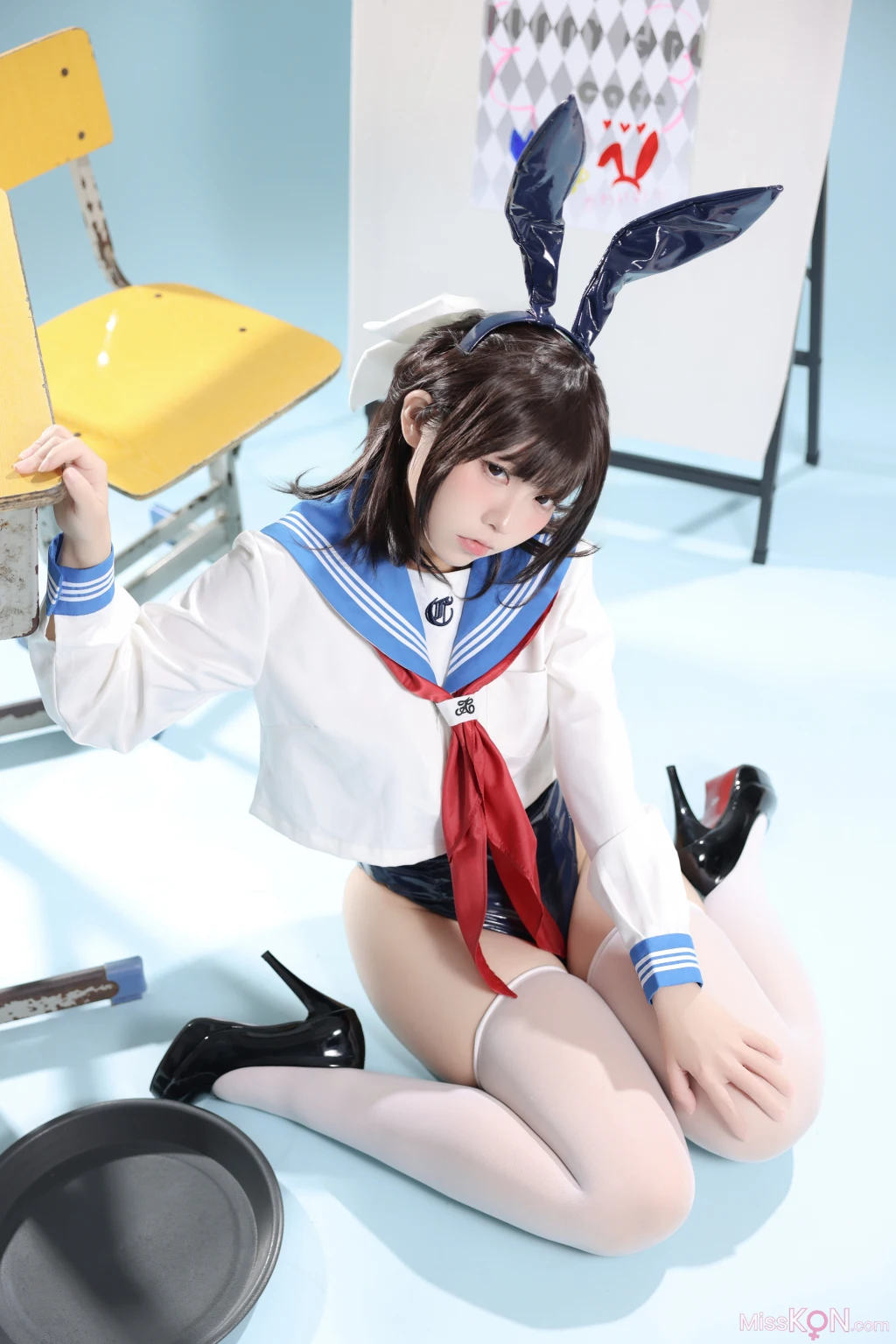 Coser@G44不会受伤: 水手服兔女郎咖啡厅 (27 photos)