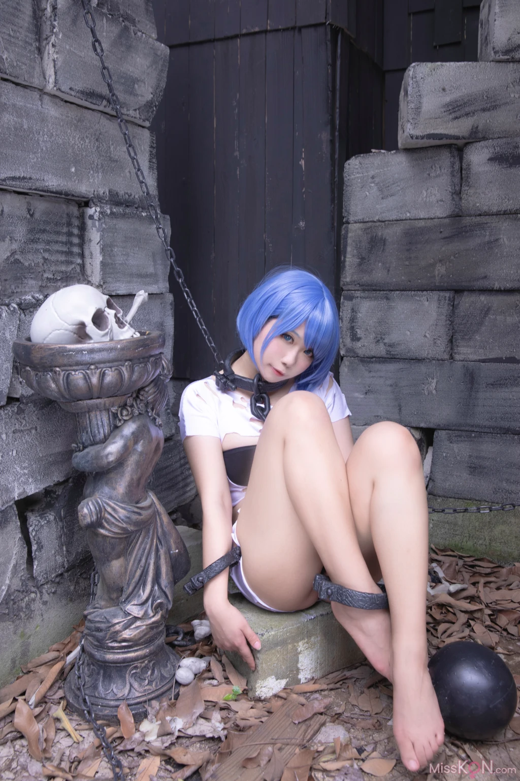 Coser@贞子蜜桃: 碧蓝航线 恰巴耶夫 监狱 (18 photos)