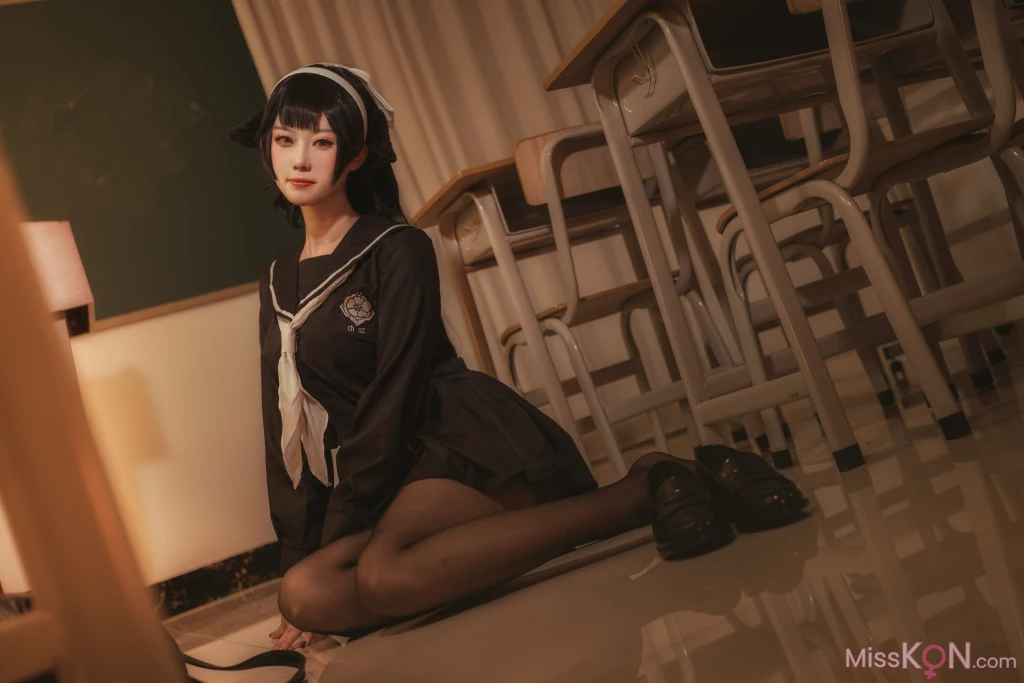 Coser@贞子蜜桃: 碧蓝航线 爱宕高雄制服 (35 photos)