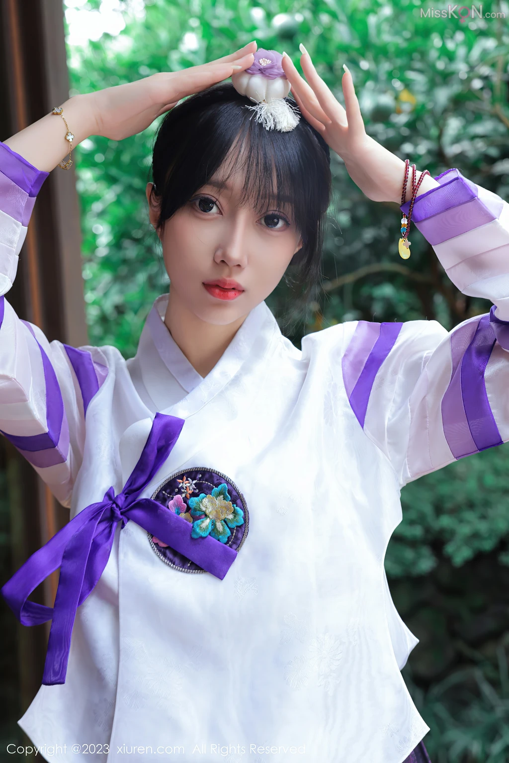 XIUREN No.7675 – 7684 (846 photos)