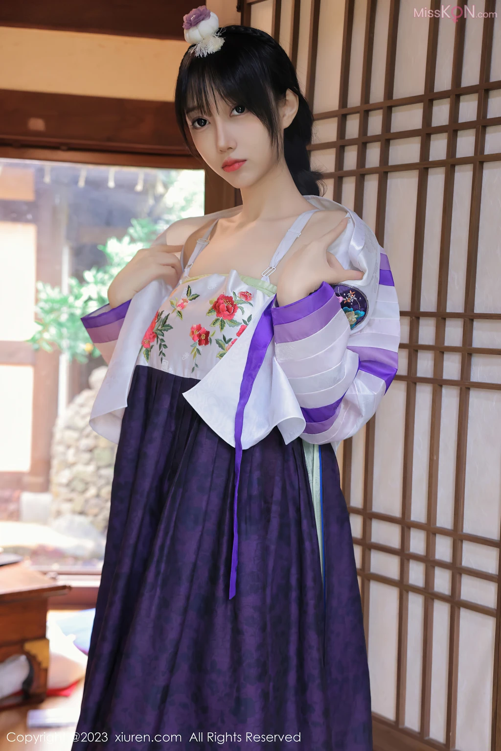 XIUREN No.7675 – 7684 (846 photos)