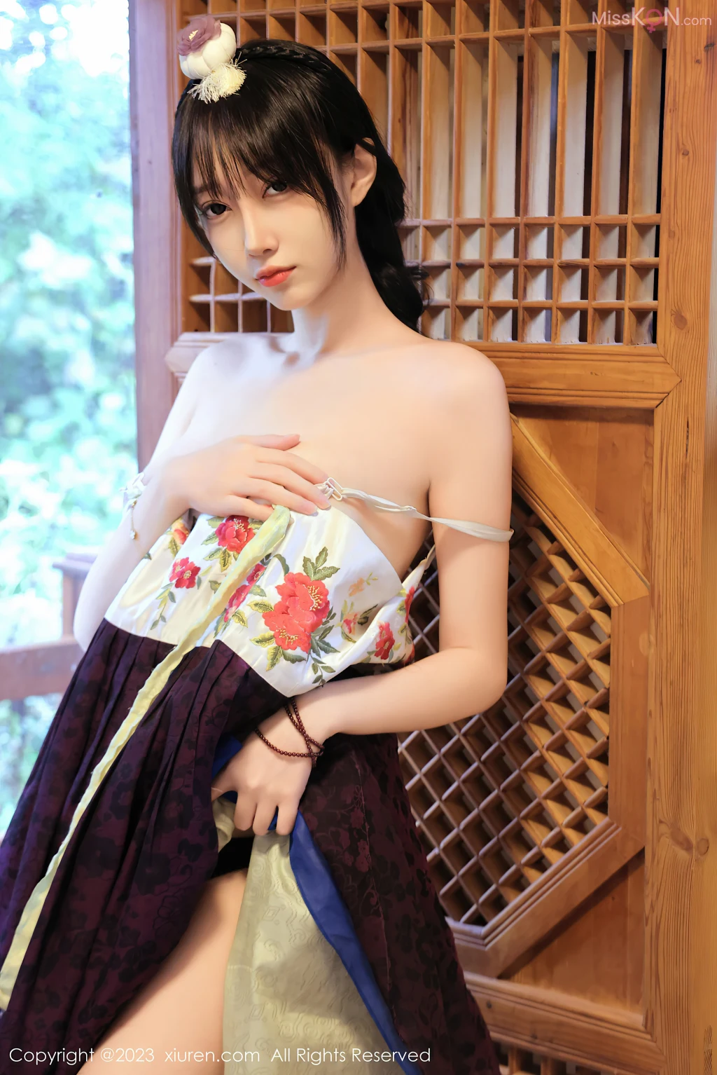 XIUREN No.7675 – 7684 (846 photos)