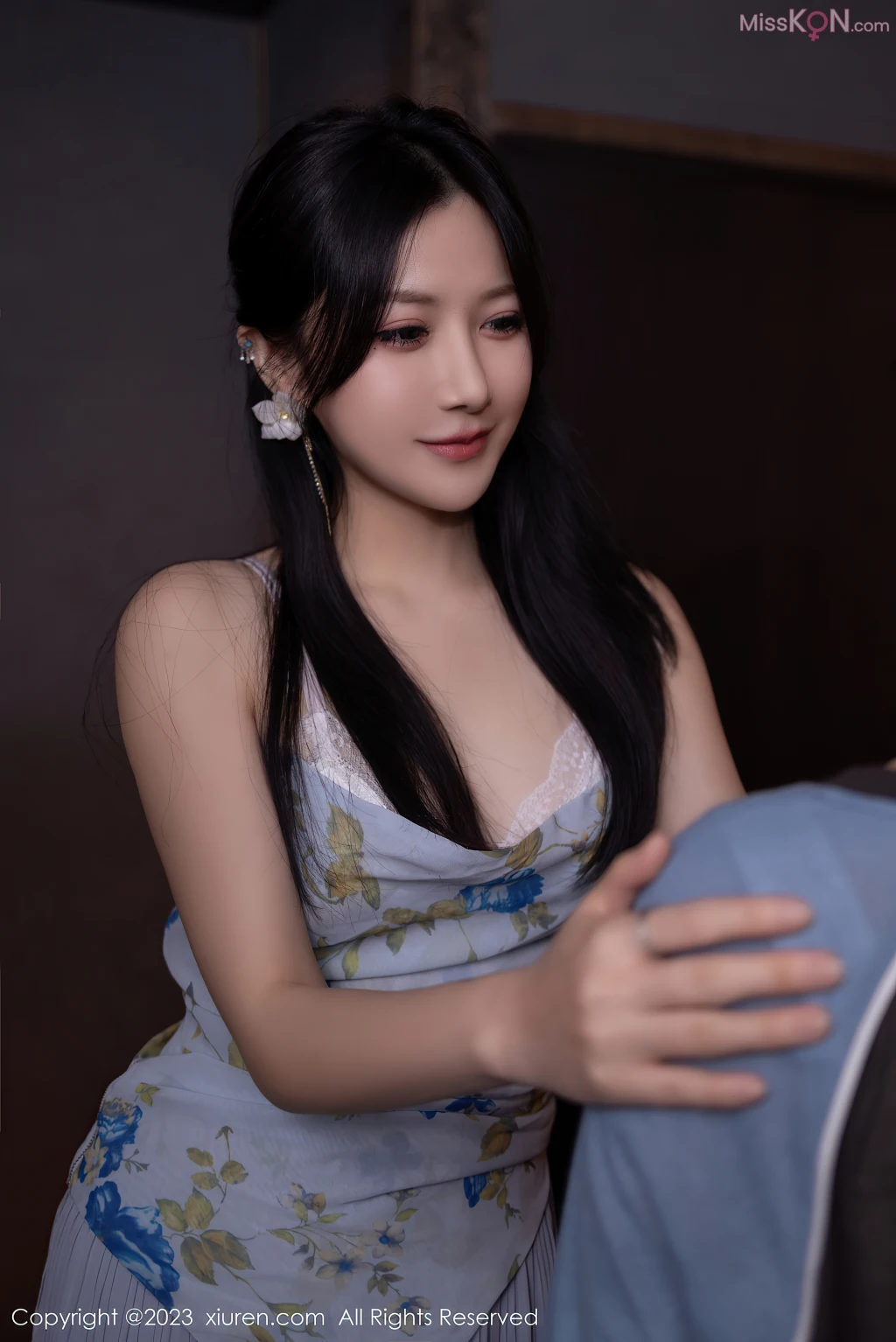 XIUREN No.7675 – 7684 (846 photos)