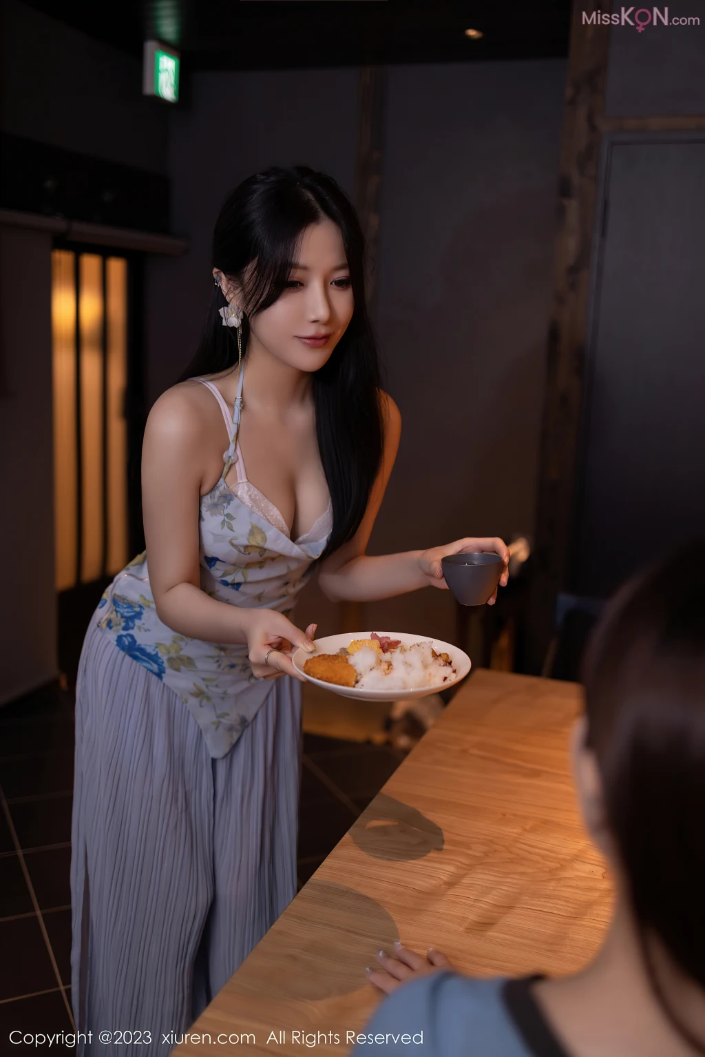 XIUREN No.7675 – 7684 (846 photos)