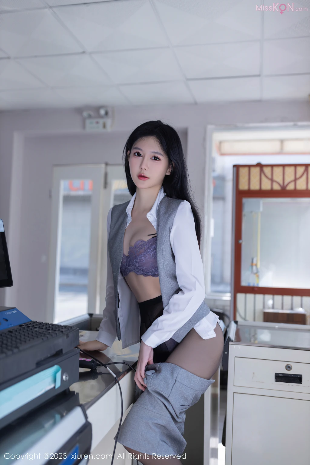 XIUREN No.7675 – 7684 (846 photos)