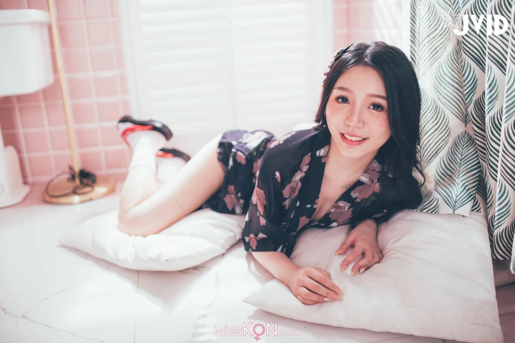 [JVID] 梵梵: 天然美女梵梵 美麗無邪的笑容甜翻你的心 (171 photos )