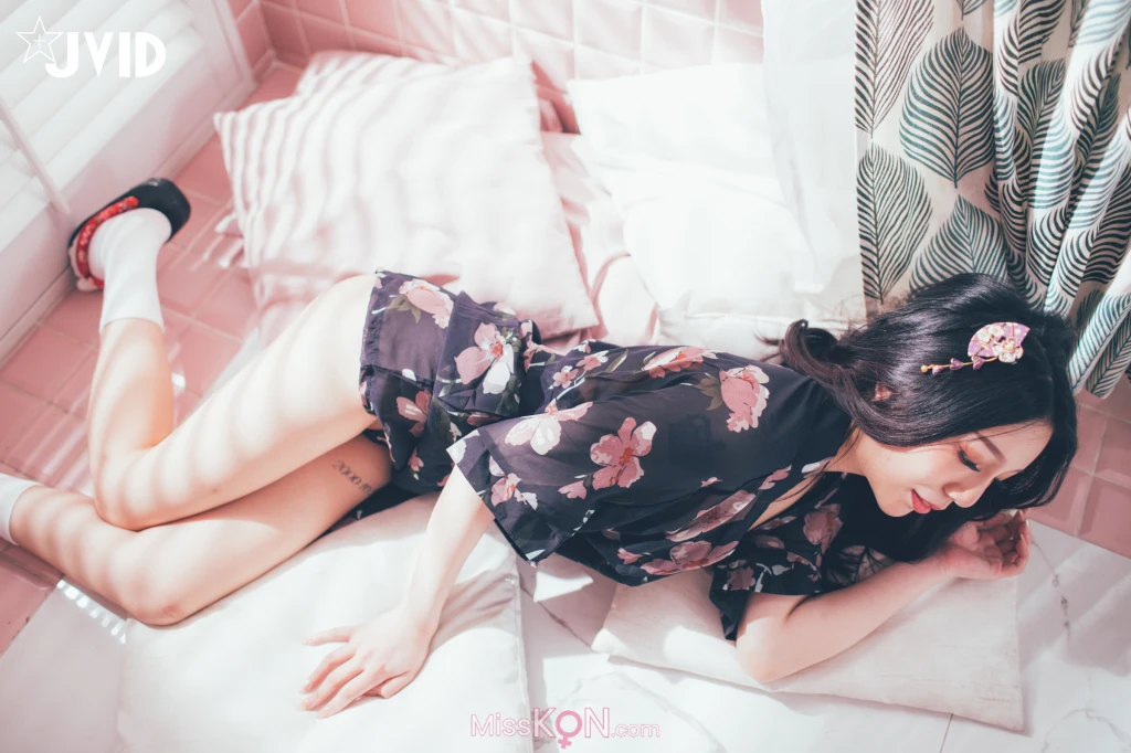 [JVID] 梵梵: 天然美女梵梵 美麗無邪的笑容甜翻你的心 (171 photos )