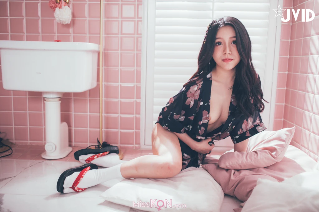 [JVID] 梵梵: 天然美女梵梵 美麗無邪的笑容甜翻你的心 (171 photos )