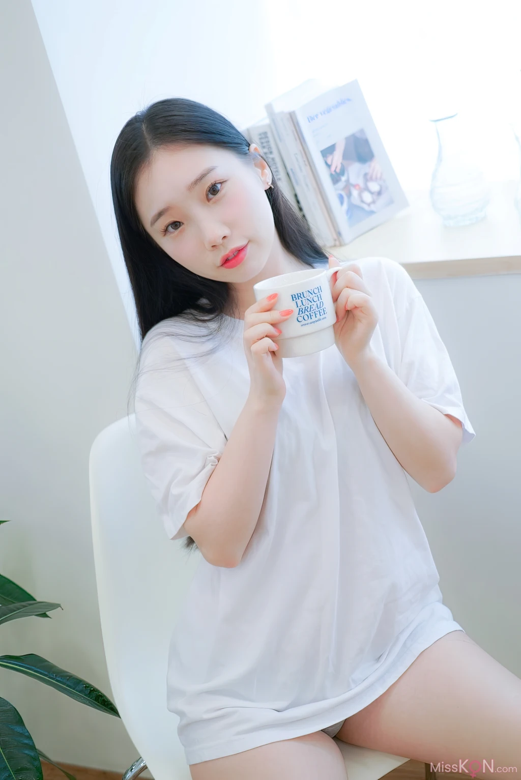 Pureding Vol.04: Web Photobook (48 photos )