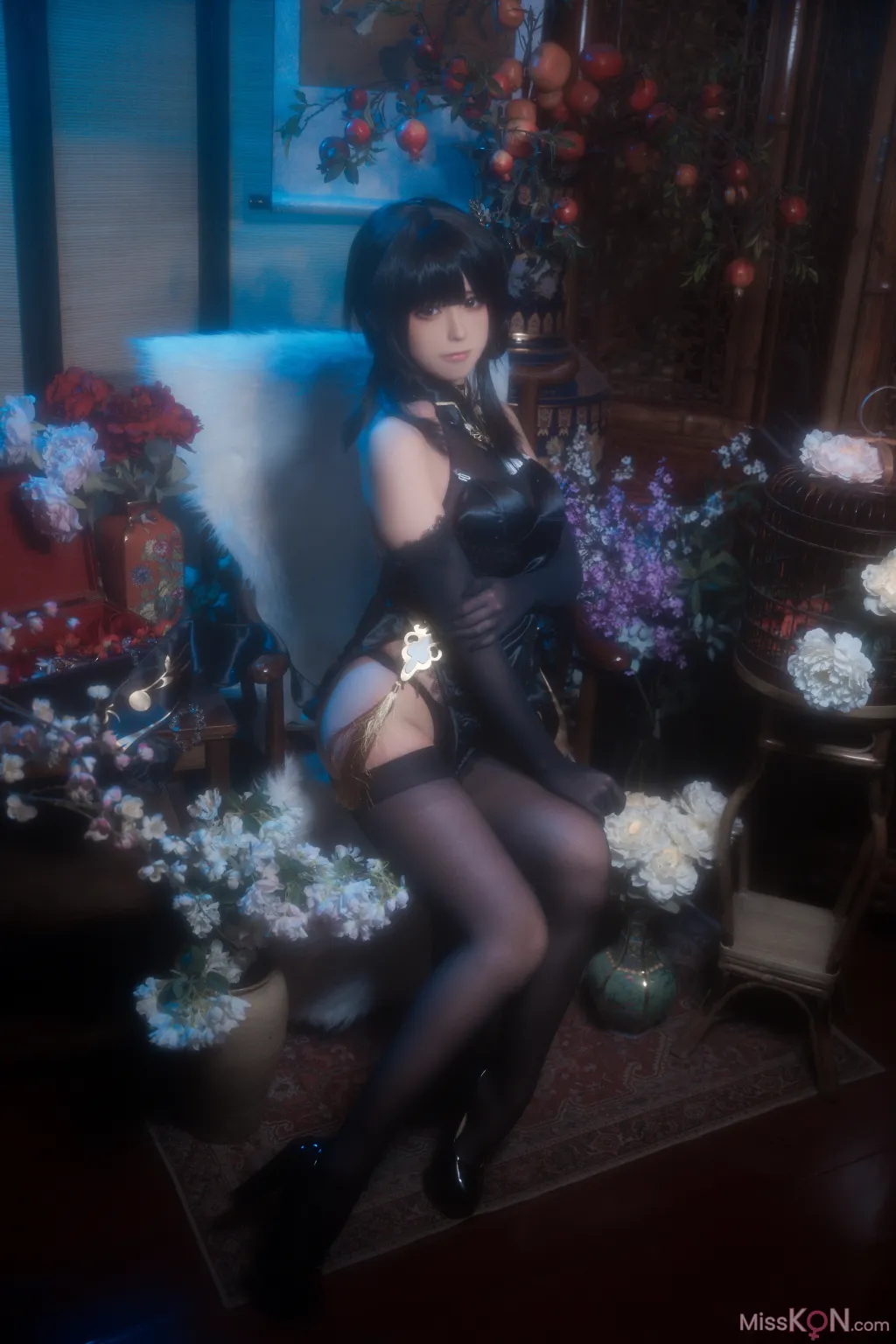 Coser@Quan冉有点饿: 镇海 黑旗袍 (44 photos)
