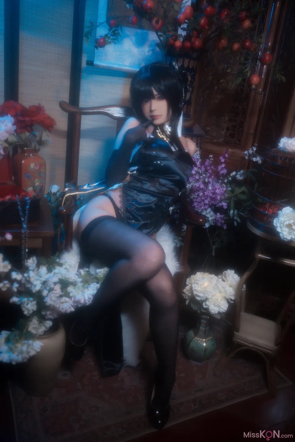 Coser@Quan冉有点饿: 镇海 黑旗袍 (44 photos)