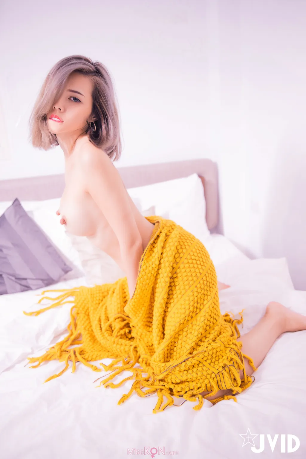[JVID] 夏語芯: 32E美乳三點全露誘惑寫真(付影片) (168 photos )