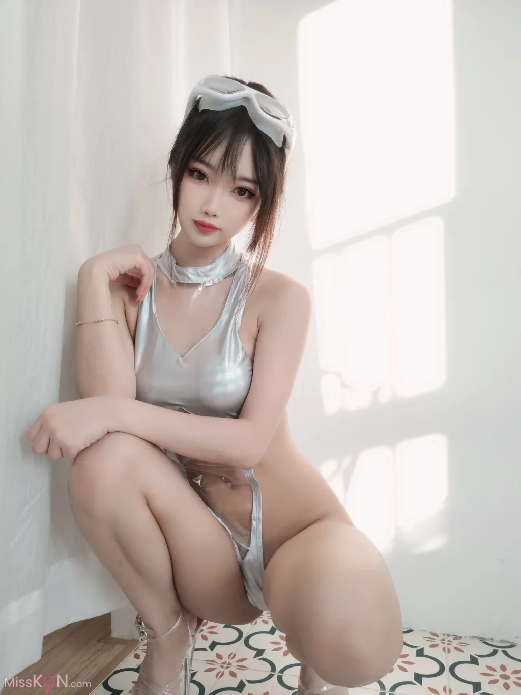 Coser@鬼畜瑶在不在w: 镭射竞泳 (55 photos)