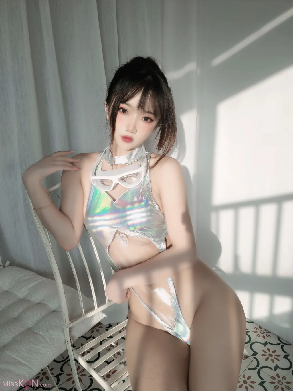 Coser@鬼畜瑶在不在w: 镭射竞泳 (55 photos)