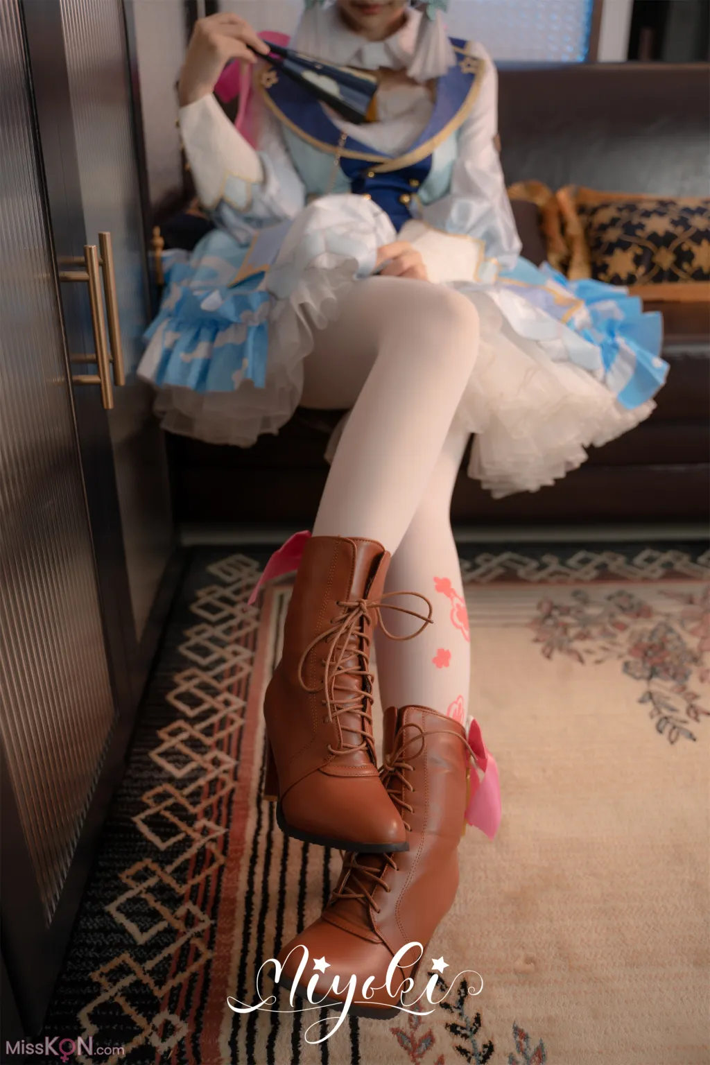 Coser@铃木美咲 (Misaki Suzuki): 神里绫华 花时来信，性感美腿 少女白丝 玲珑小脚榨精 清纯反差 (47 photos)