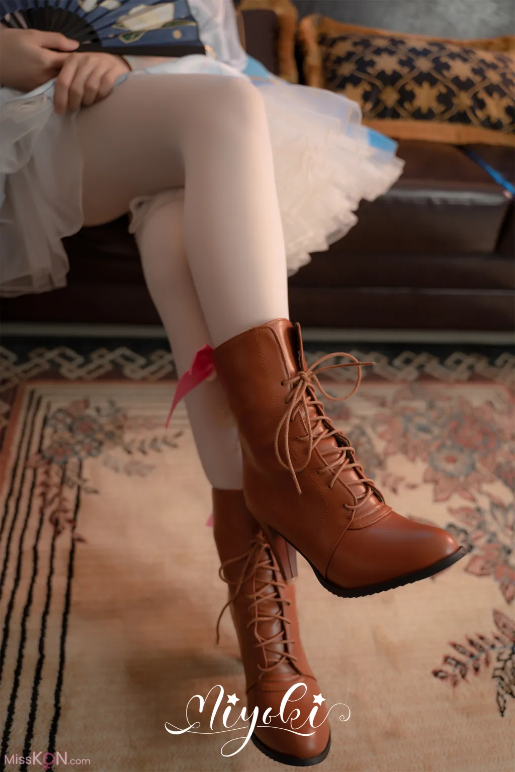Coser@铃木美咲 (Misaki Suzuki): 神里绫华 花时来信，性感美腿 少女白丝 玲珑小脚榨精 清纯反差 (47 photos)