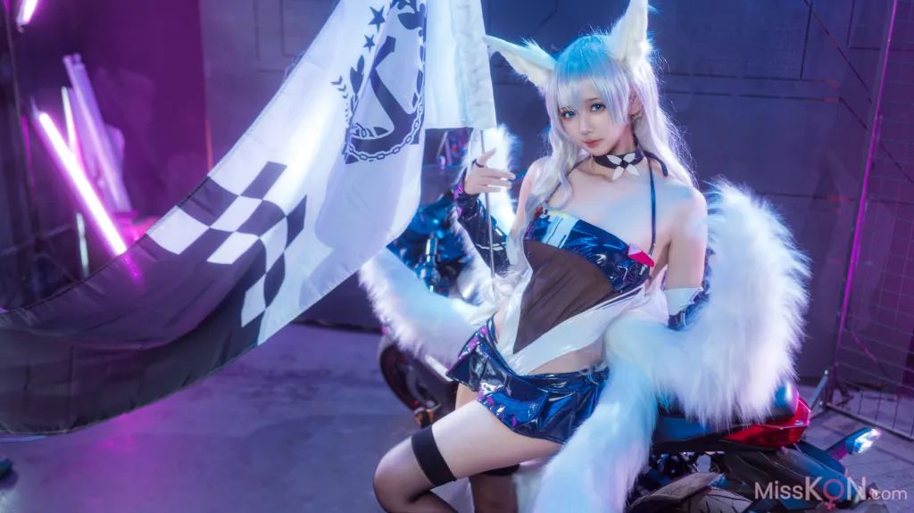 Coser@喜欢爱理吗 &amp; 艾西aiwest: 碧蓝航线 巴尔的摩&amp;信浓 赛车女郎 (47 photos)