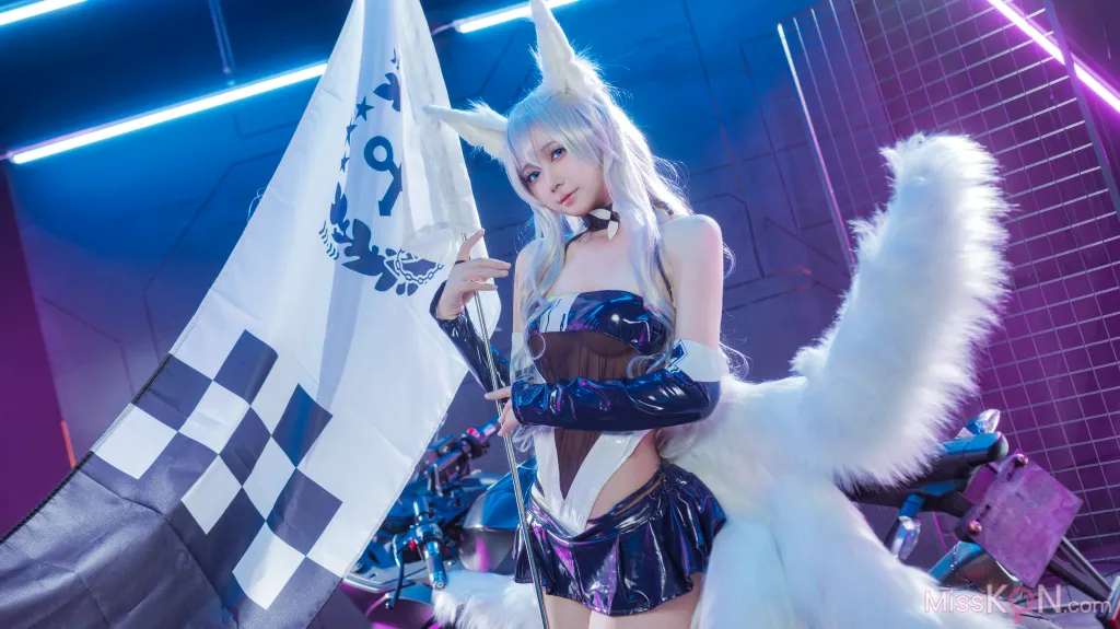 Coser@喜欢爱理吗 &amp; 艾西aiwest: 碧蓝航线 巴尔的摩&amp;信浓 赛车女郎 (47 photos)