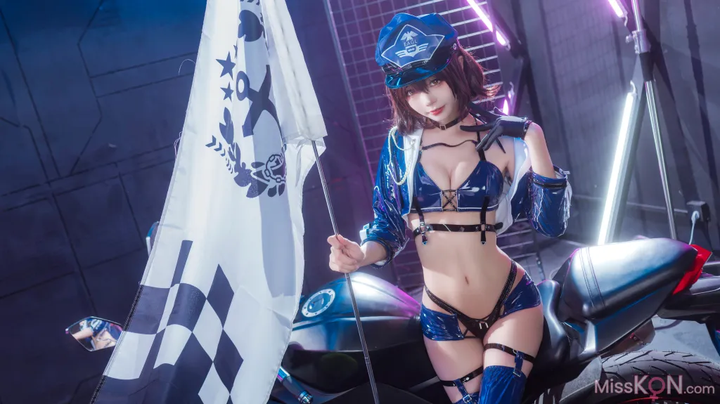 Coser@喜欢爱理吗 &amp; 艾西aiwest: 碧蓝航线 巴尔的摩&amp;信浓 赛车女郎 (47 photos)