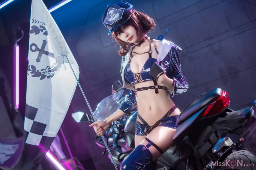 Coser@喜欢爱理吗 &amp; 艾西aiwest: 碧蓝航线 巴尔的摩&amp;信浓 赛车女郎 (47 photos)