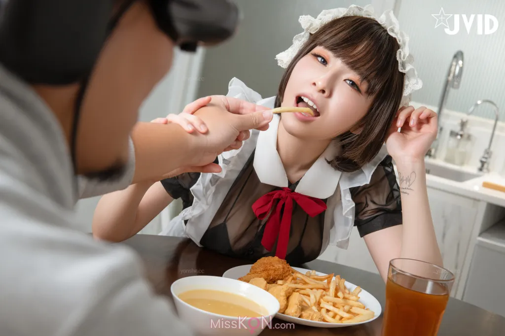 [JVID] 黎菲兒:《元宇宙》-巨乳女仆，挑逗版 (120 photos )