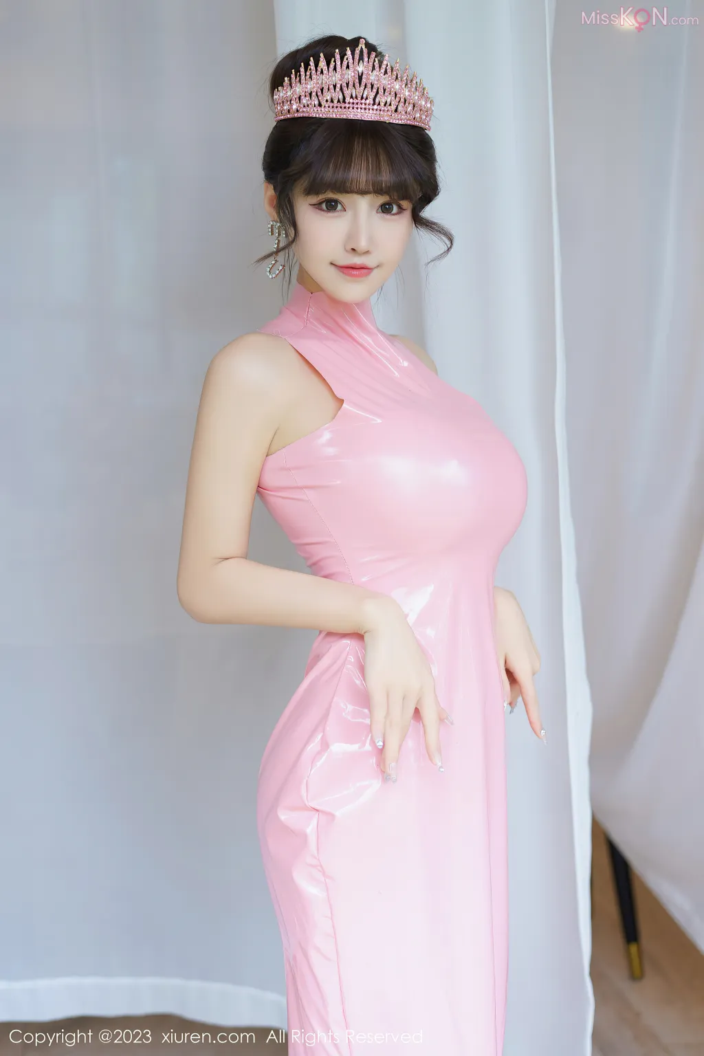 XIUREN No.7705 – 7714 (779 photos)