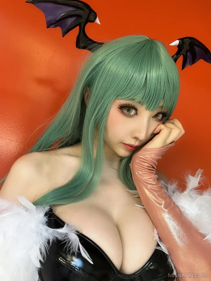 Coser@Reku Momoiro (桃色れく): MORRIGAN AENSLAND (243 photos)