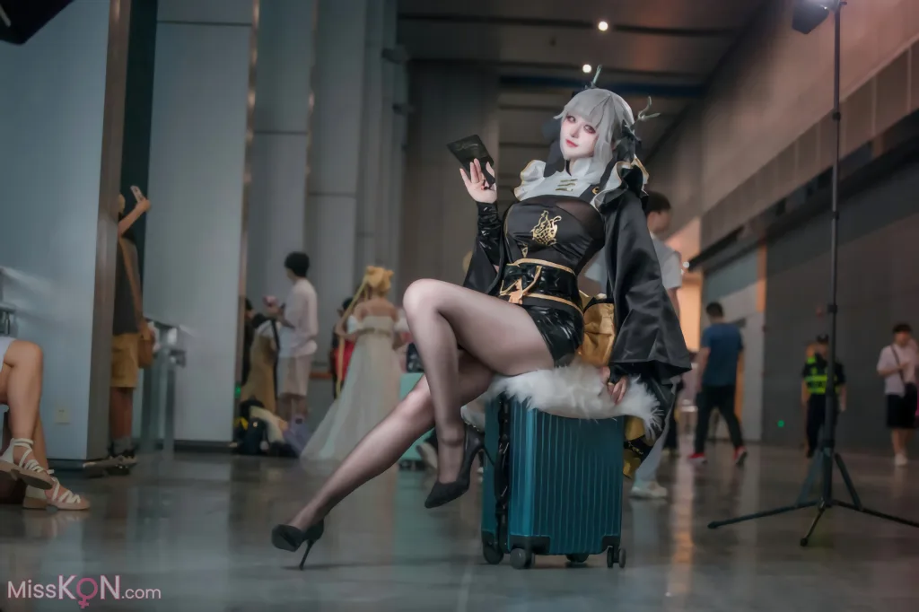 Coser@酒酿促织nya: 布兰尔 白兔 (19 photos)