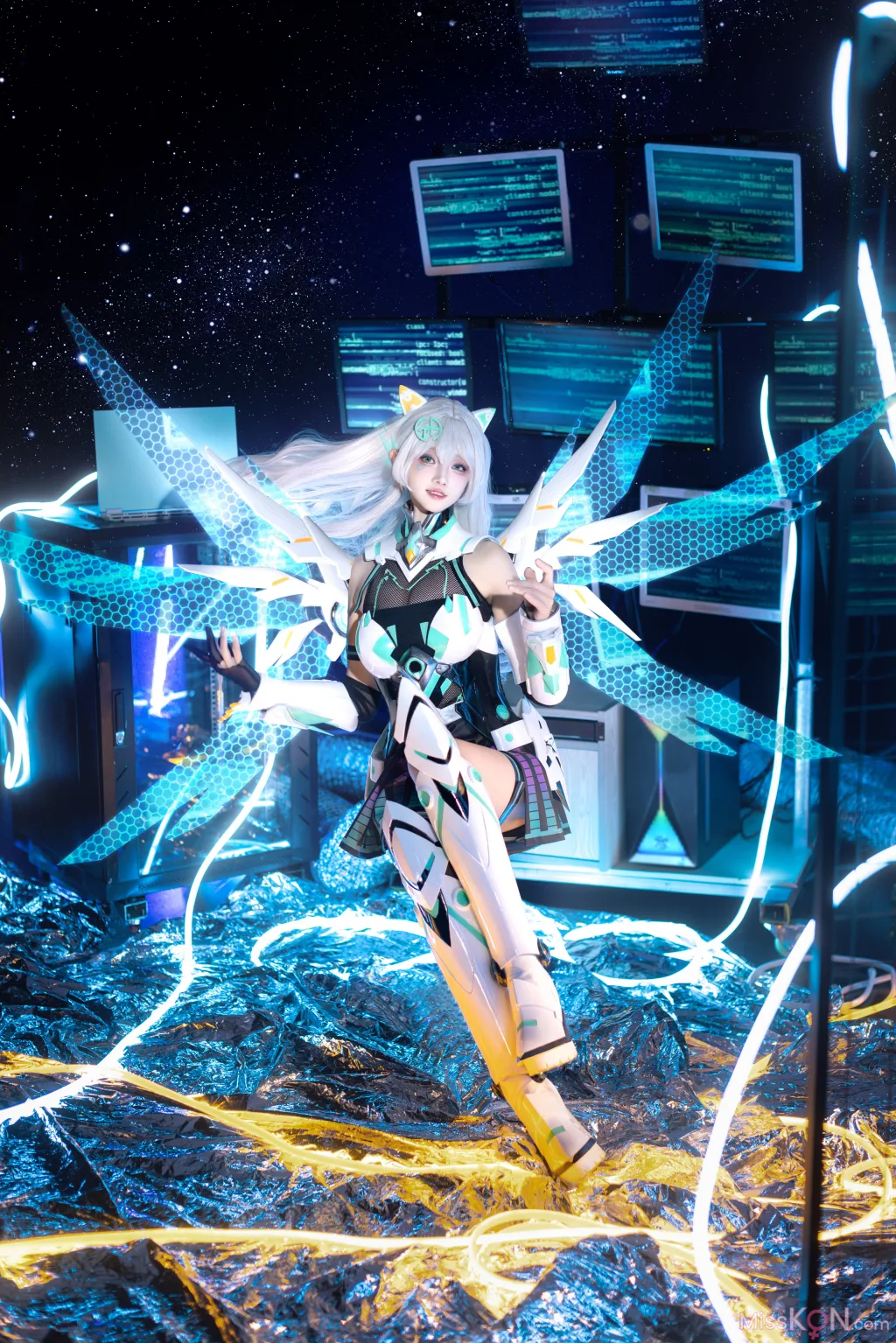 Coser@走路摇zly: 天选姬 (37 photos)