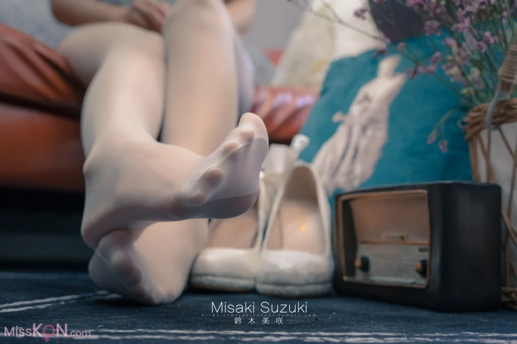 Coser@铃木美咲 (Misaki Suzuki): 铃木美咲 – 旗袍 (50 photos )
