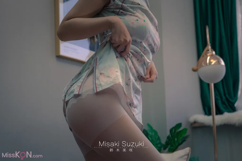 Coser@铃木美咲 (Misaki Suzuki): 铃木美咲 – 旗袍 (50 photos )