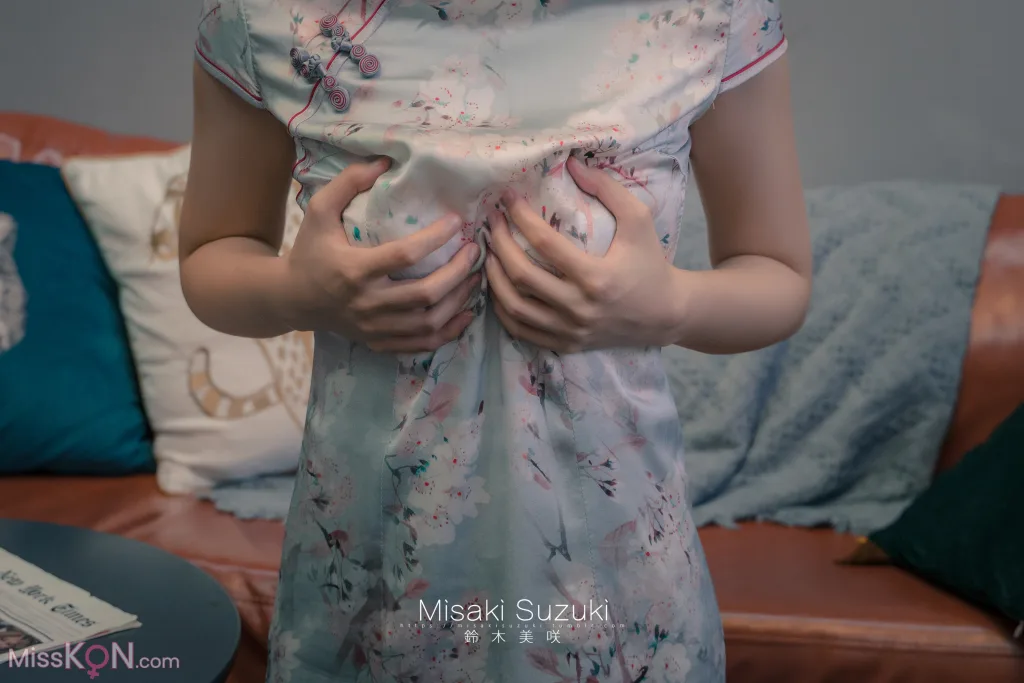Coser@铃木美咲 (Misaki Suzuki): 铃木美咲 – 旗袍 (50 photos )