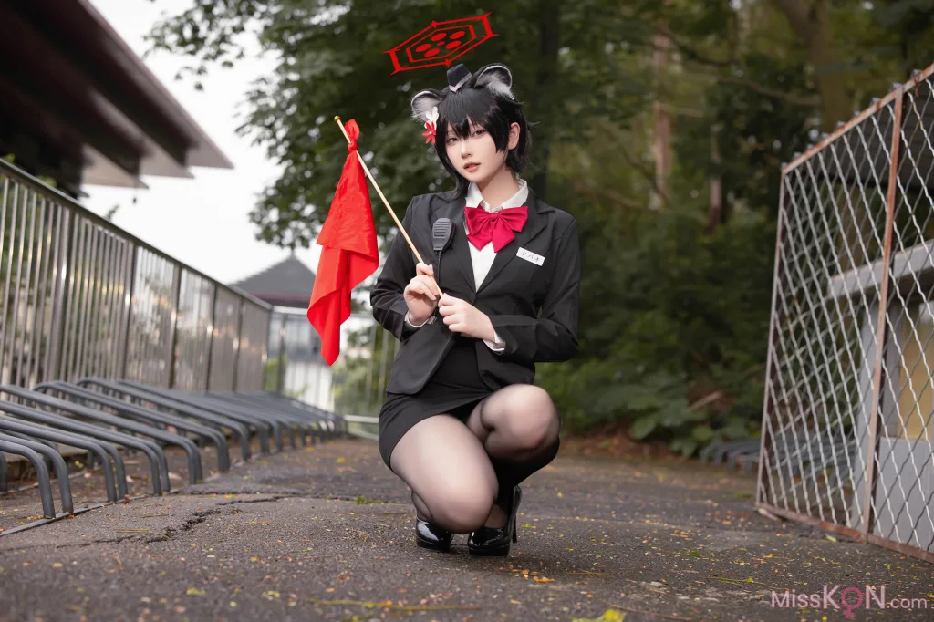 Coser@屿鱼: 蔚蓝档案 春日椿 导游 (55 photos) – Page 6