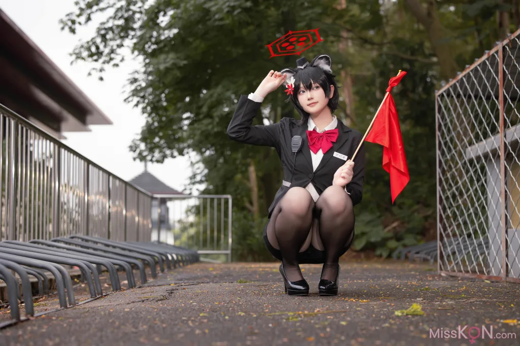 Coser@屿鱼: 蔚蓝档案 春日椿 导游 (55 photos) – Page 6