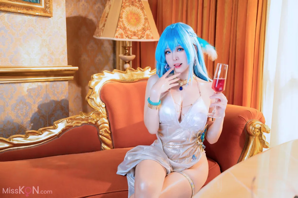 Coser@miko酱ww: NIKKE：胜利女神 海伦礼服 (39 photos) – Page 4