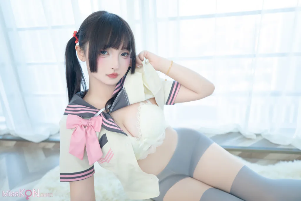 Coser@神楽坂真冬 Vol.212: 放课后的秘密 (75 photos )