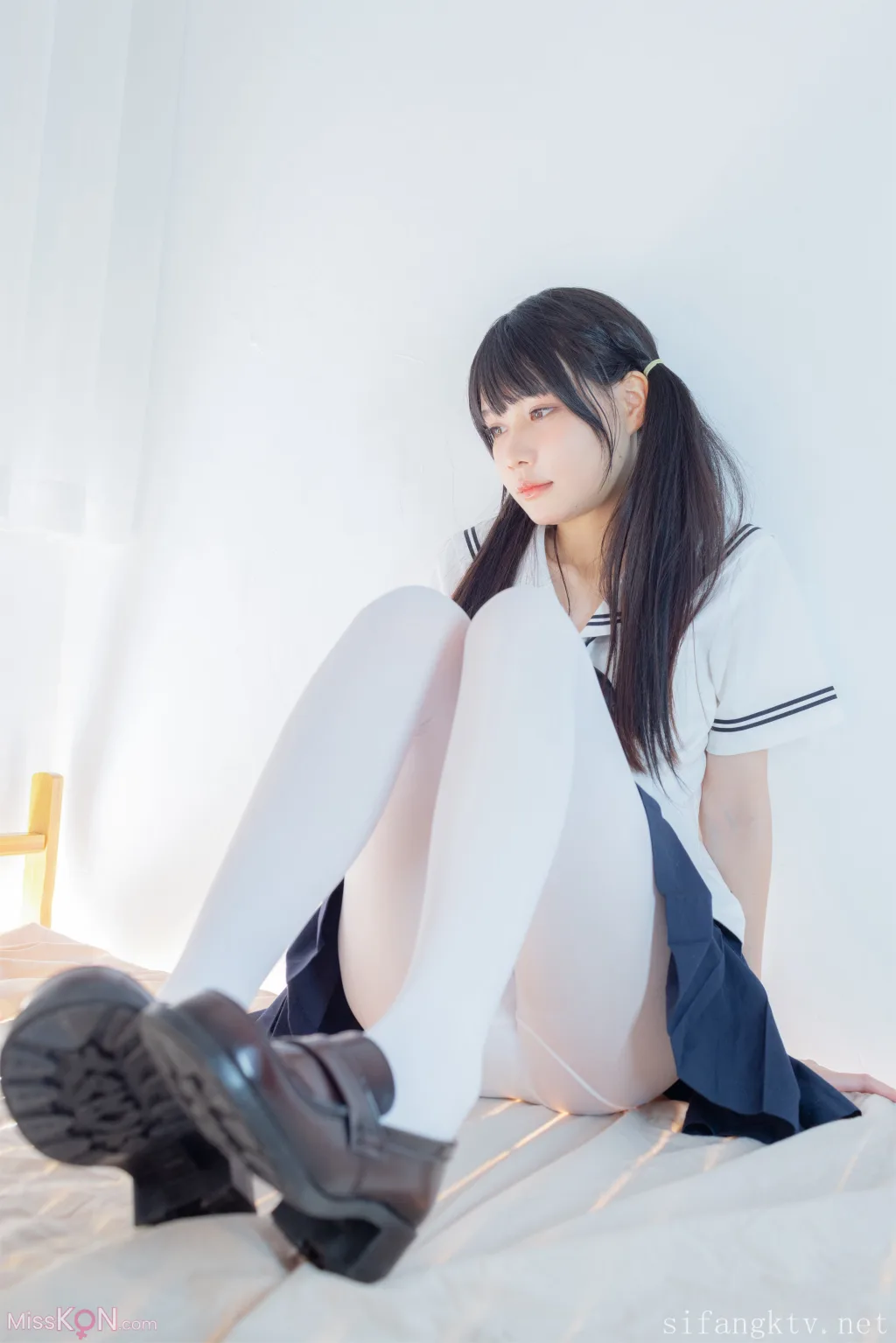 少女秩序 – 内部定制 VIP06 双马尾少女胶带捆绑 可爱萝莉 完美露脸 (130 photos )