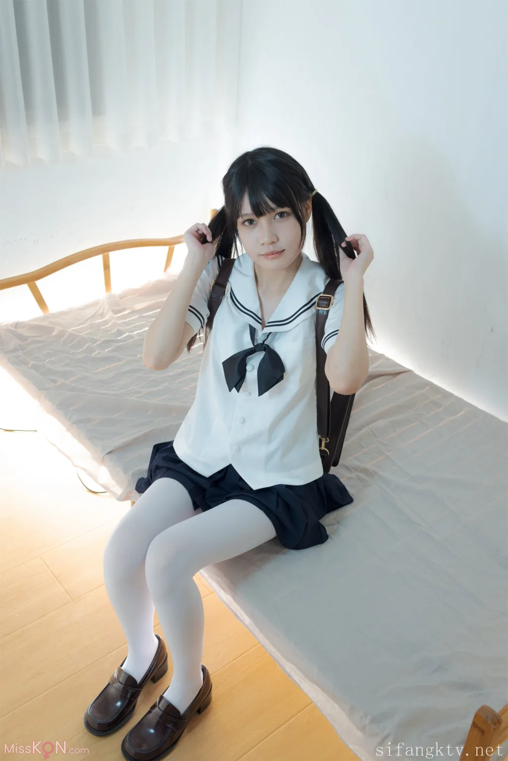 少女秩序 – 内部定制 VIP06 双马尾少女胶带捆绑 可爱萝莉 完美露脸 (130 photos )