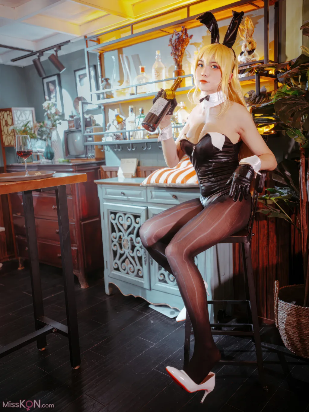 Coser@刺青Poi &amp; 隼隼子: 碧蓝航线 北卡罗来纳+华盛顿 兔女郎 (40 photos)