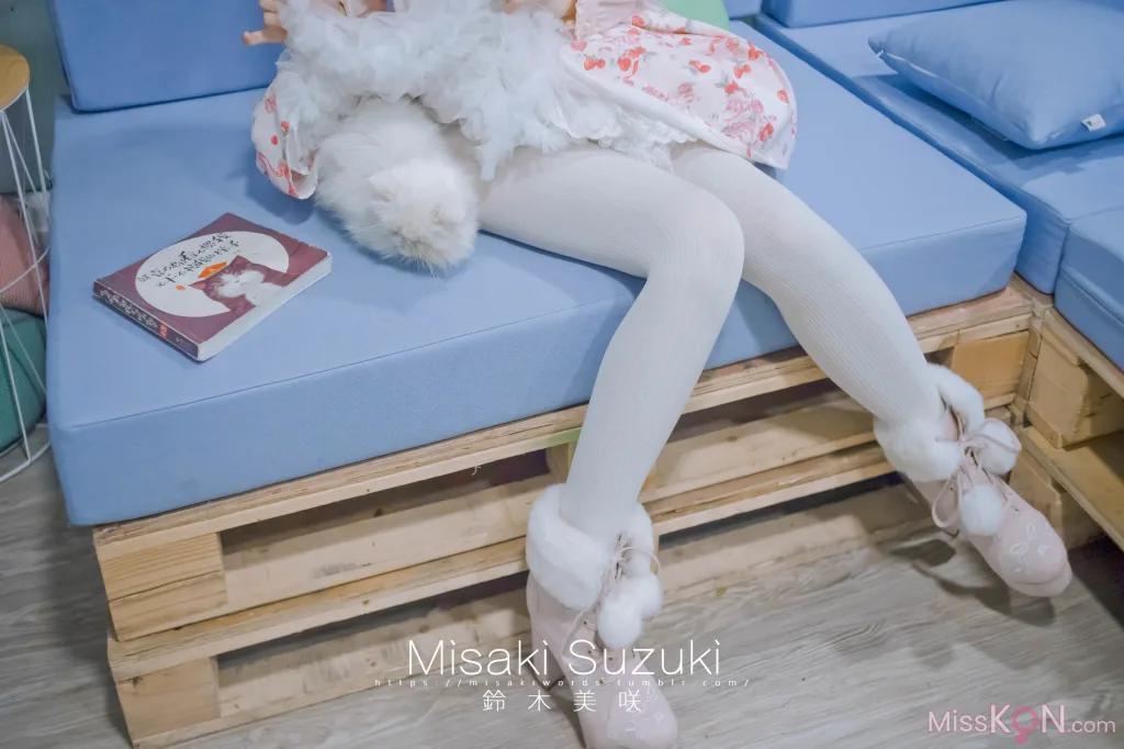 Coser@铃木美咲 (Misaki Suzuki): 完全M男的下仆生活——羞耻!在咖啡厅里 (53 photos + 3 videos)