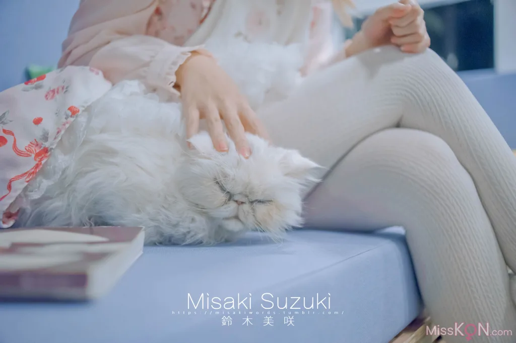 Coser@铃木美咲 (Misaki Suzuki): 完全M男的下仆生活——羞耻!在咖啡厅里 (53 photos + 3 videos)